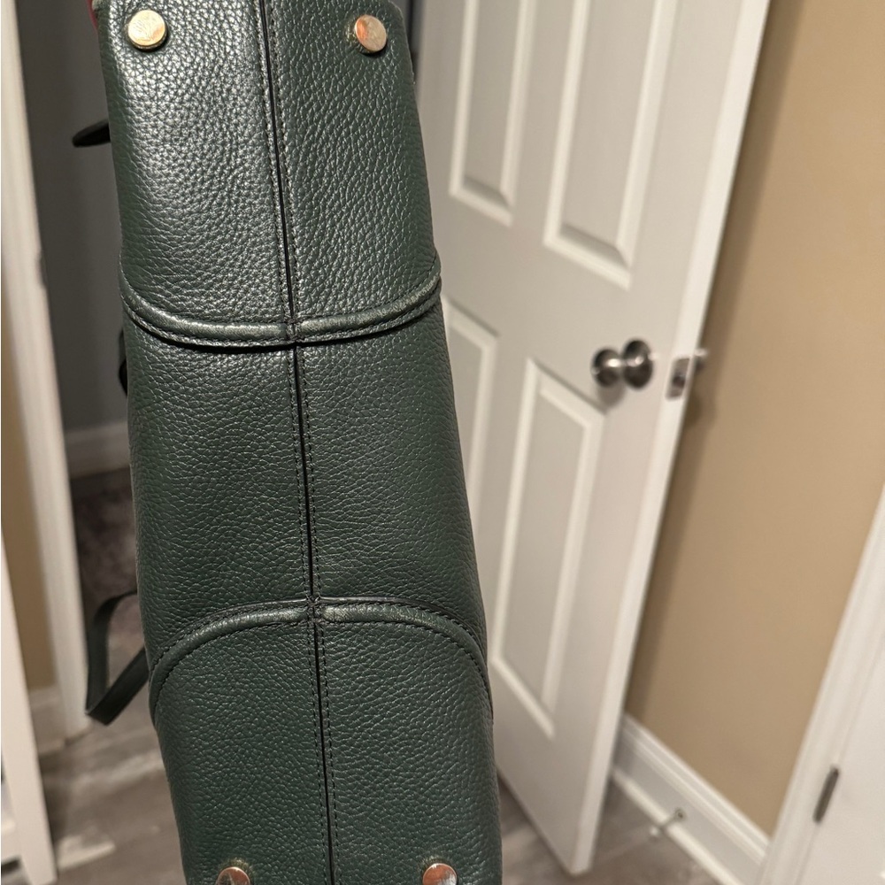 Kate Spade Green Leather Shoulder Bag with Structured Design - Picture 3 of 5